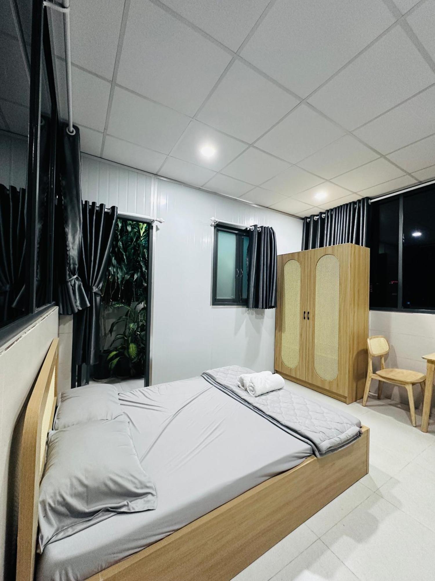 A51 Bach Dang Airport - Penthouse Ban Cong Appartement *